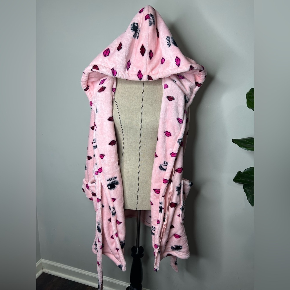 Betsey Johnson Super Soft Comfy Robe Pajamas Pink Cozy sz XS - Picture 5 of 8